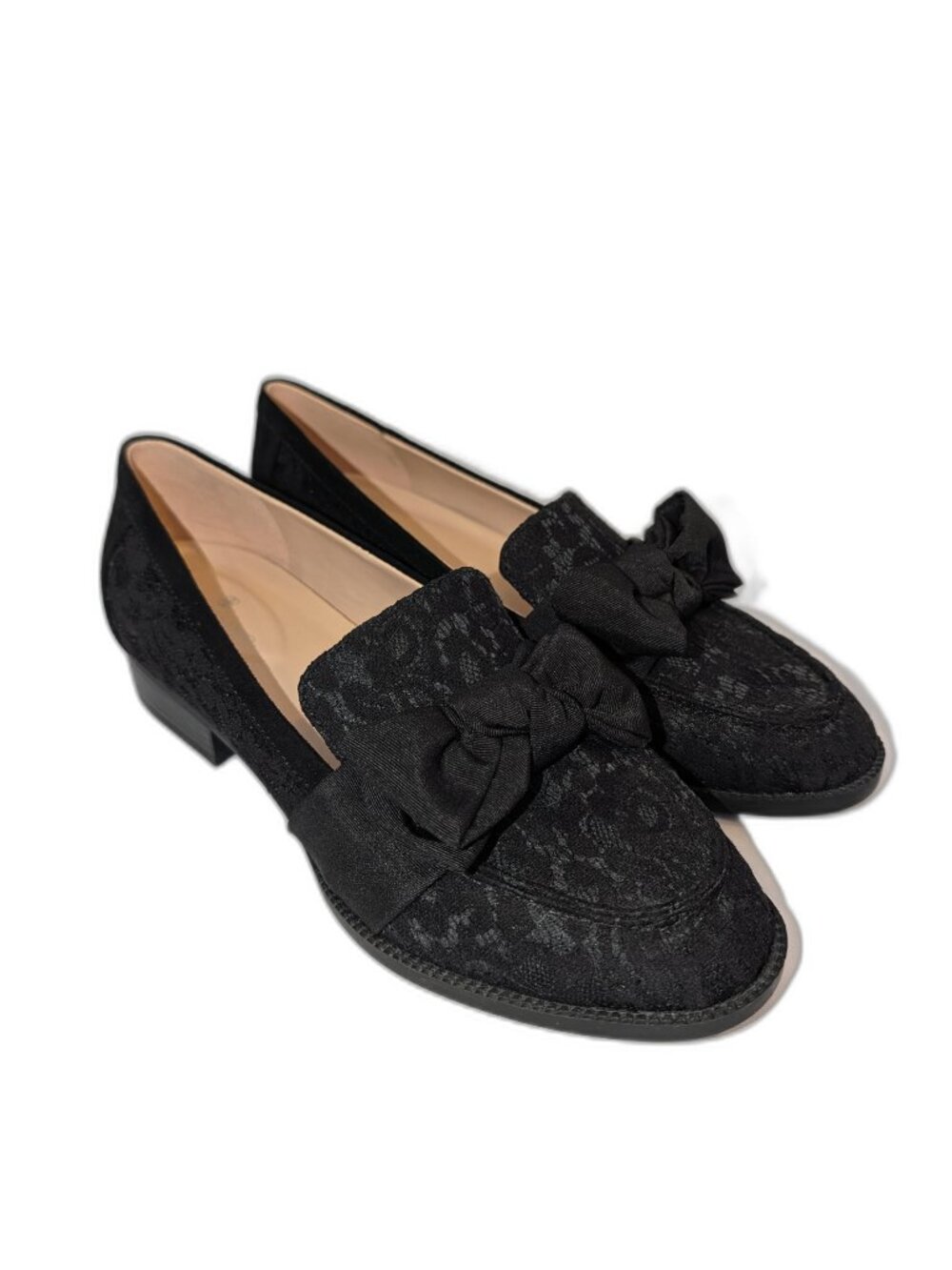 NWOT Bandolino | Black Lace Bow Loafers | Size 7